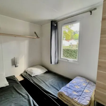 Mobil-home Pour 7 Pers A Avec Terrasse - Api-1-52-1576 إيسبيليت