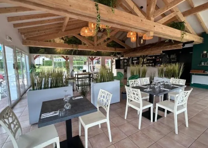 Mobil-home Pour 7 Pers A Avec Terrasse - Api-1-52-1576